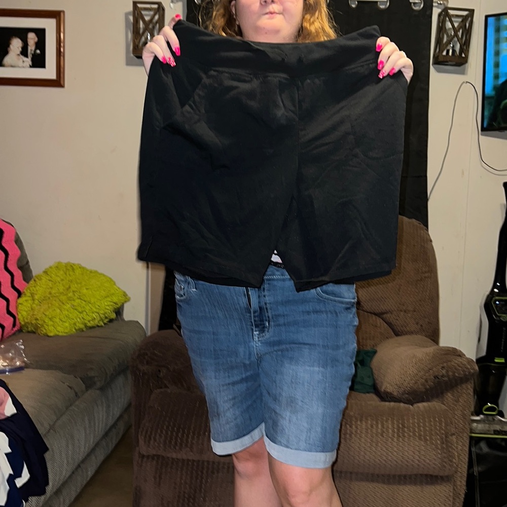 Athletic shorts